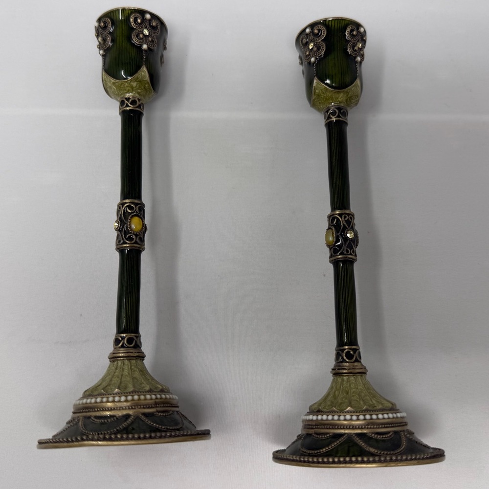 Tizo Jeweled Green Candlestick (Set of 2) - Picture 2 of 6